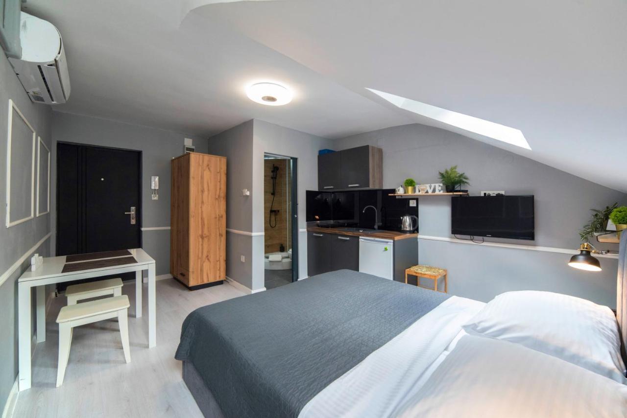 Manuela Studio Apartments, 4Th Floor, No Elevator Zagreb Exterior foto